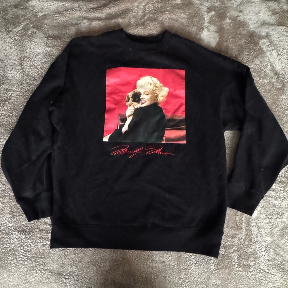 Y2K graphic sweatshirt